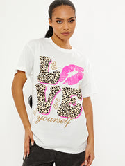 Love Lips Graphic Printed T-Shirt