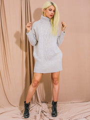 Kabelstrickpanelspullover Kleid