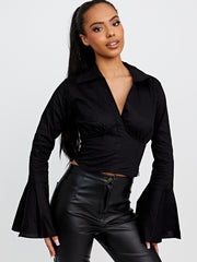 Top de estilo corsé con mangas de campana