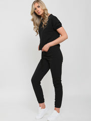 Coordenada de ropa de sol a la manga elástica