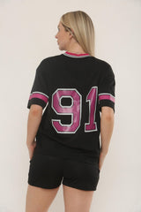 La varsity t-shirt met shorts coöperatie
