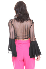 Top de cortes transparentes con mangas de bengala