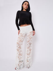 Geflügelte ausgestellte Hose