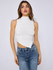 Slinky auf hohem Hals gewachsen asymmetrischem Saumoberteil gesammelt