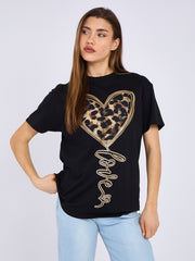 Wild im Herzen grafisch gedrucktes T-Shirt