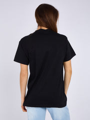 Wild im Herzen grafisch gedrucktes T-Shirt