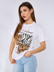 Wild im Herzen grafisch gedrucktes T-Shirt