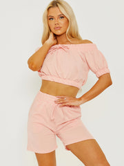 Elastische Bardot Crop Top & Shorts coöperatie