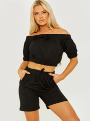 Elastische Bardot Crop Top & Shorts coöperatie
