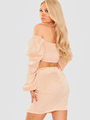 Satin Crop Top & Rok coöperatie