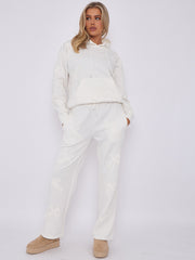 Crucifijo de gran tamaño Coordenada de vellón con capucha