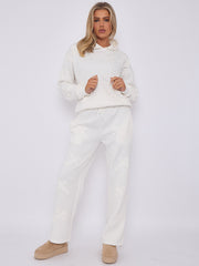 Crucifijo de gran tamaño Coordenada de vellón con capucha