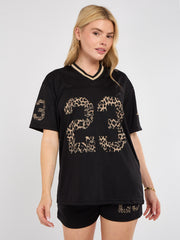 La varsity t-shirt met shorts coöperatie (kopie)