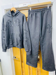 Crucifijo de gran tamaño Coordinada de vellón con capucha bordada (copia)