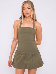 Halfter gepusste Hem -Mini -Ballonkleid