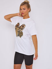 Drei Herzen Grafik gedrucktes T-Shirt