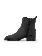 Chelsea Boot with Buckle Detail