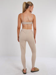 Nahtdetail Bralet und Leggings