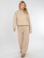 Crucifijo de gran tamaño Coordenada de vellón con capucha