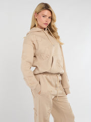 Crucifijo de gran tamaño Coordenada de vellón con capucha