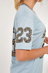 La varsity t-shirt met shorts coöperatie (kopie)