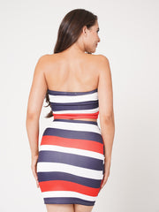 Top de cortes a rayas y falda coordenada