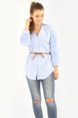 Gesammelter Ärmelknopf mit Gürtelhemd