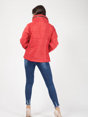 Chaqueta acolchada de forro de piel sintética