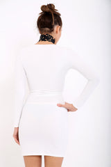 Häkelkörpern des Neckholder -Halskörperkleides