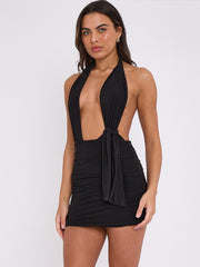 Slinky Neckholder Hals Riched Kleid mit Krawattenknoten -Drapeldetails