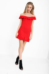 Rüschensaum und Ausschnittkörperkleid