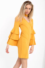 Drievoudige franje mouw choker nek bodycon jurk