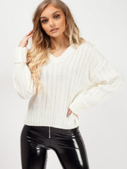 Schalten Sie die Hülle mit V-Ausschnitt-Strickpullover auf