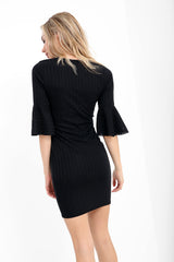 Vestido de bodycon acanalado delantero de anillo