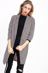 Abrigo de múltiples cheques