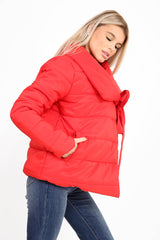 Envoltura de abrigo acolchado delantero