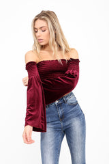 Lange mouwen fluwelen shirred bardot crop top