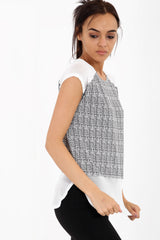 Top de malla de impresión monocromática zig zag