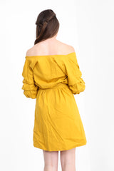 Wickeln Sie über Krawattenkleid ein