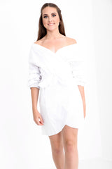 Wickeln Sie über Krawattenkleid ein