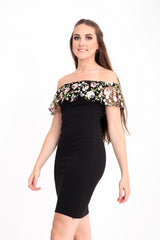 Floral gestickte Maschenfrill Bardot Kleid