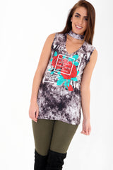 Tope de gargantilla de estampado de rosa tie dye cuello