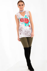 Tope de gargantilla de estampado de rosa tie dye cuello