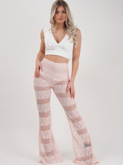 Pantalones acampanados de crochet