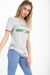 Camiseta impresa de lema de libertad