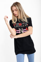 Opstandige slogan bedrukt t -shirt