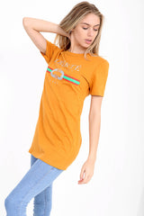 Camiseta impresa de lema de libertad