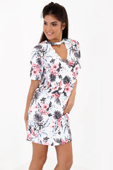 Blumendruck Halshalshalsschichtkleid