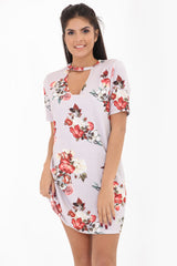 Bloemenrode rose print choker nek shift jurk