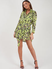 Schlangendrucken Krawatten -Taillenhemdkleid